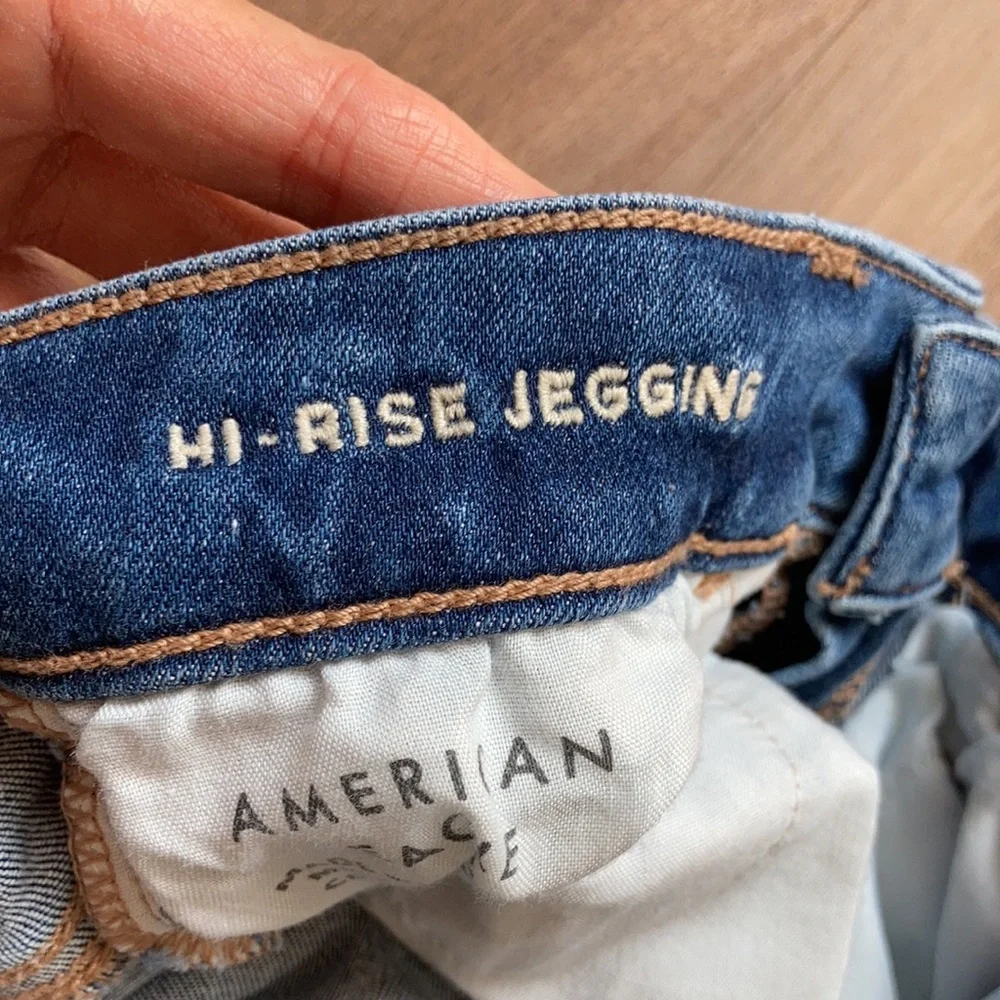 American Eagle next level stretch distressed hi rise jegging size 4 regular